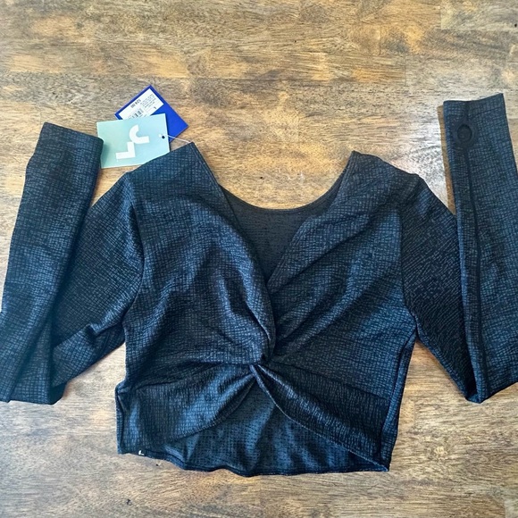 JoyLab Black Twist Front Women's Athletic Top size large - Picture 1 of 4